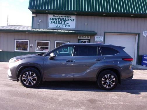 2021 Toyota Highlander XLE