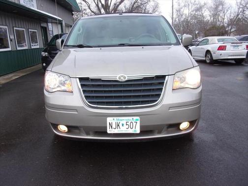 2009 Chrysler Town & Country Touring