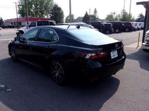 2021 Toyota Camry SE
