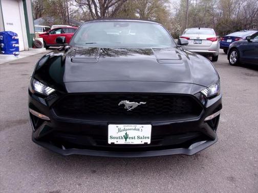 2022 Ford Mustang EcoBoost Premium