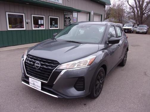 2022 Nissan Kicks S