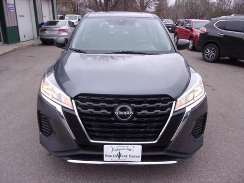 2022 Nissan Kicks S