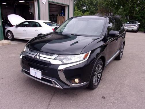 2019 Mitsubishi Outlander SE