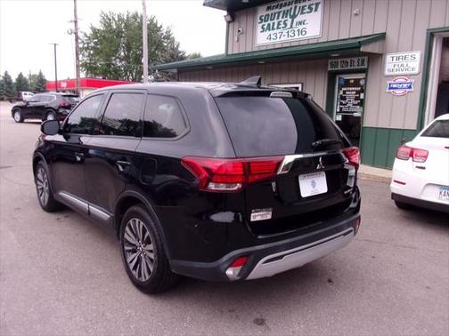 2019 Mitsubishi Outlander SE