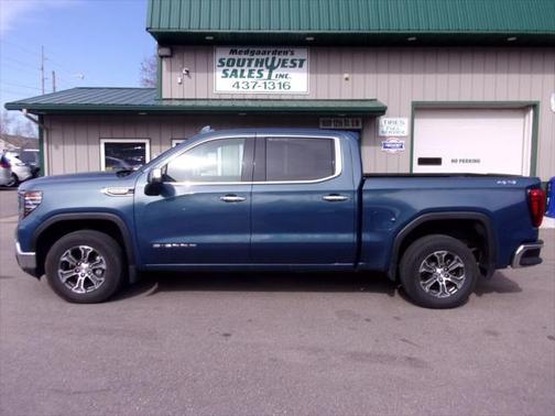 2024 GMC Sierra 1500 SLT