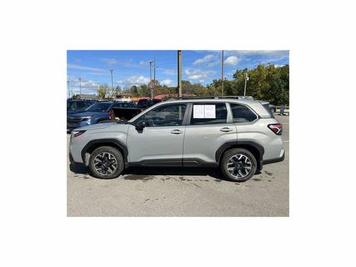 2025 Subaru Forester Premium