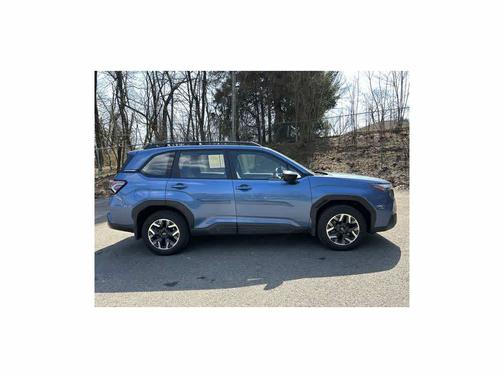 Horizon Blue Pearl 2025 Subaru Forester Base