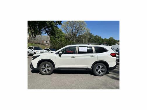 Crystal White Pearl 2023 Subaru Ascent Premium 7-Passenger