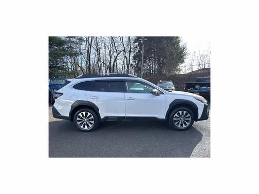 2023 Subaru Outback Touring