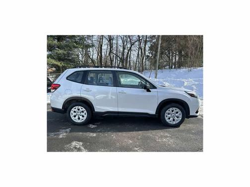2022 Subaru Forester Base