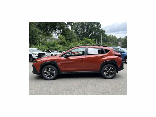 Sun Blaze Pearl 2024 Subaru Crosstrek Premium