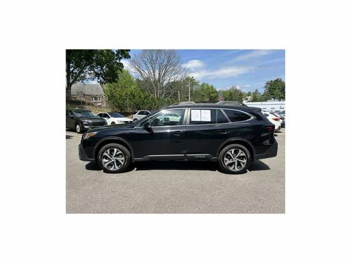 Crystal Black Silica 2021 Subaru Outback Limited XT