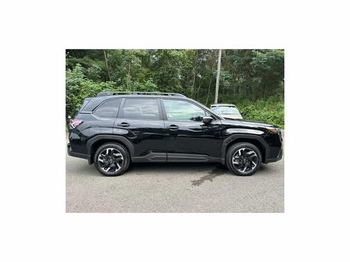 Crystal Black Silica 2026 Subaru Forester Limited