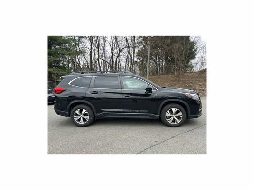 2022 Subaru Ascent Premium 8-Passenger