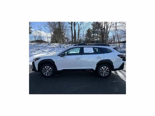 2024 Subaru Outback Base