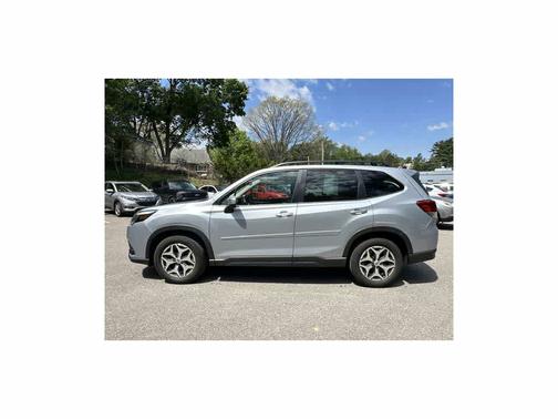 Ice Silver 2023 Subaru Forester Premium