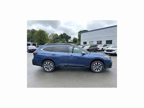 2022 Subaru Outback Touring XT