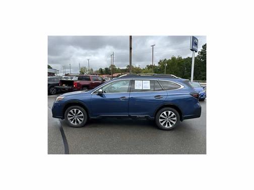 2022 Subaru Outback Touring XT