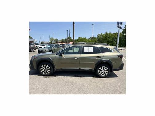 2025 Subaru Outback Premium