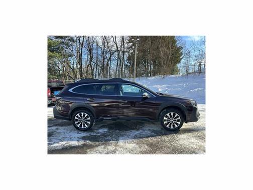 2025 Subaru Outback Touring XT