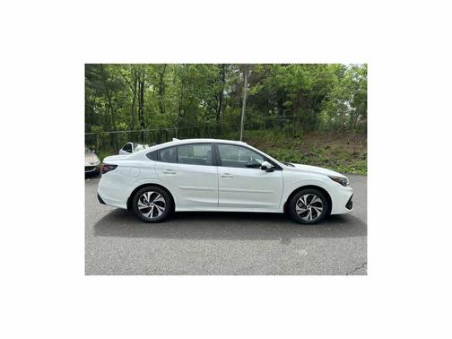 Crystal White Pearl 2025 Subaru Legacy Premium