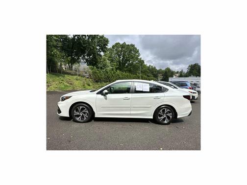 Crystal White Pearl 2025 Subaru Legacy Premium