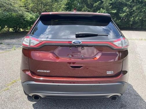 Photo 4 of 42 of 2016 Ford Edge SEL