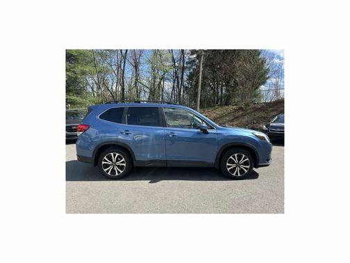 Horizon Blue Pearl 2023 Subaru Forester Limited