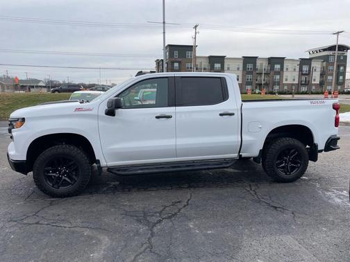 2022 Chevrolet Silverado 1500 Custom Trail Boss