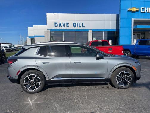 2025 Chevrolet Equinox EV LT