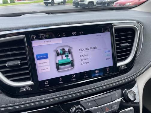 2022 Chrysler Pacifica Hybrid Touring L
