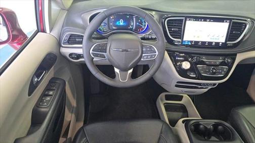 2022 Chrysler Pacifica Hybrid Touring L