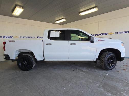 2022 Chevrolet Silverado 1500 Custom Trail Boss