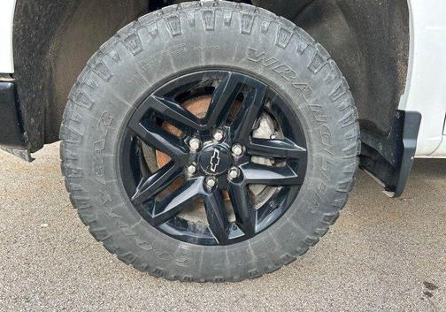 2022 Chevrolet Silverado 1500 Custom Trail Boss