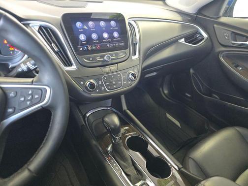 2023 Chevrolet Malibu FWD 2LT