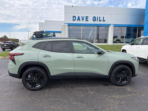 Cacti Green 2025 Chevrolet Trax FWD ACTIV