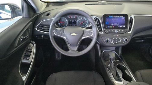 2021 Chevrolet Malibu FWD LT