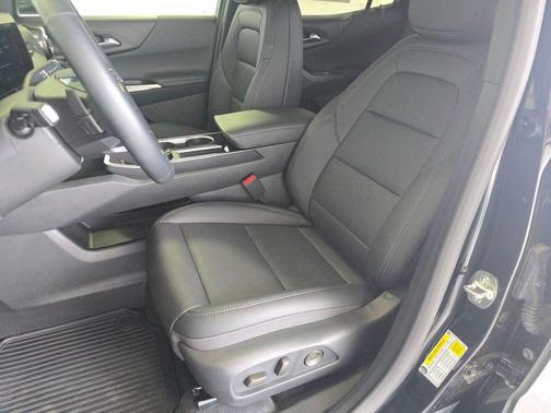 Mosaic Black Metallic 2026 Chevrolet Equinox 1LT