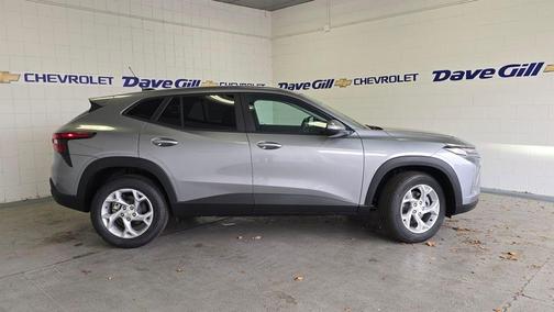 2025 Chevrolet Trax LS