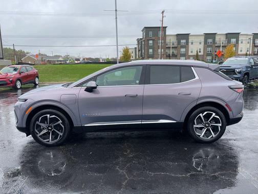 2025 Chevrolet Equinox EV LT