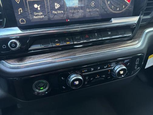 Onyx Black 2024 GMC Sierra 1500 Elevation