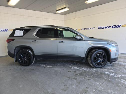 2023 Chevrolet Traverse LT Leather