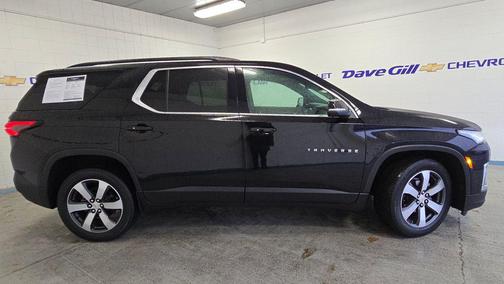 2023 Chevrolet Traverse LT Leather