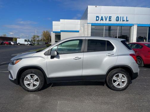 2022 Chevrolet Trax LS