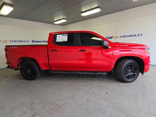 2022 Chevrolet Silverado 1500 Custom