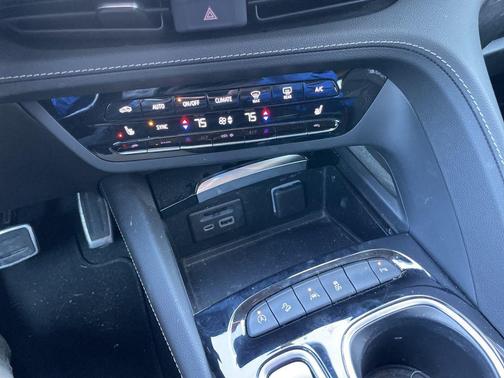 2023 Buick Envision Essence AWD