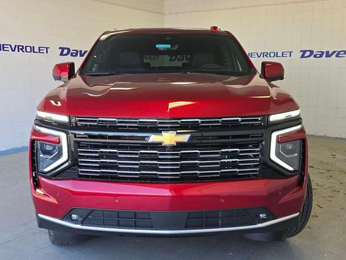 Radiant Red Tintcoat 2026 Chevrolet Suburban High Country, 4WD