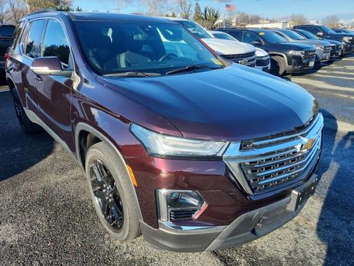 2023 Chevrolet Traverse LT Leather