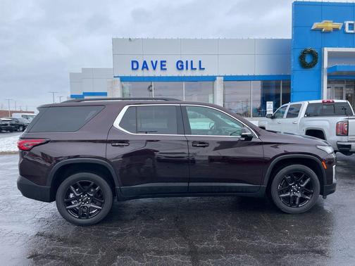 2023 Chevrolet Traverse LT Leather