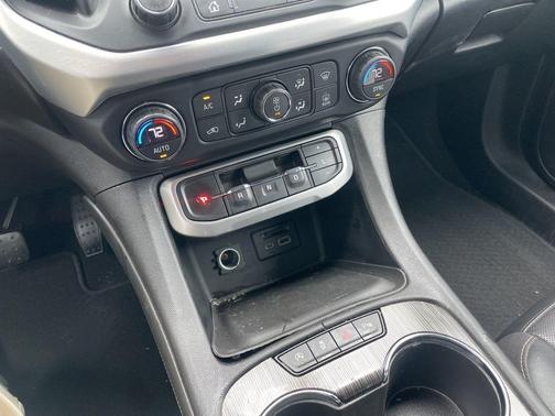 2020 GMC Acadia FWD SLT